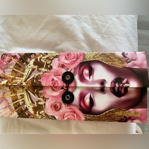 Pat McGrath Labs Eyeshadow Palette. Amazingly glow!!! Brand NEW!!!
